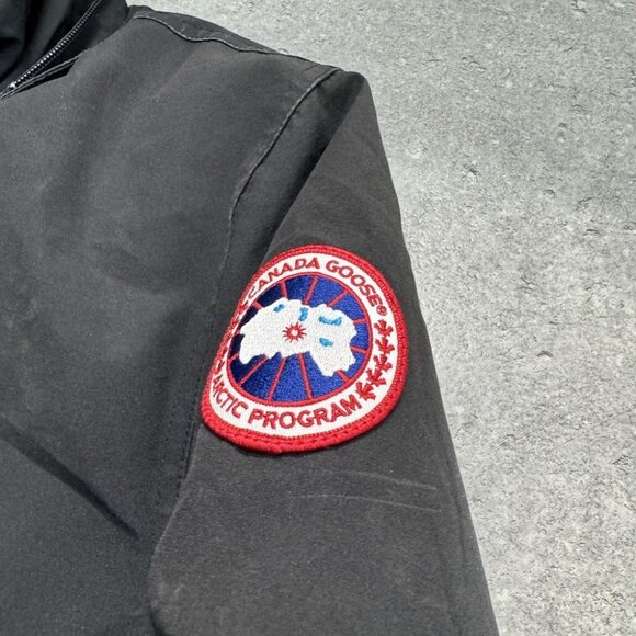 Canada Goose Down Parka Winter Coat Jacket Size Large Black - Picture 4 of 16